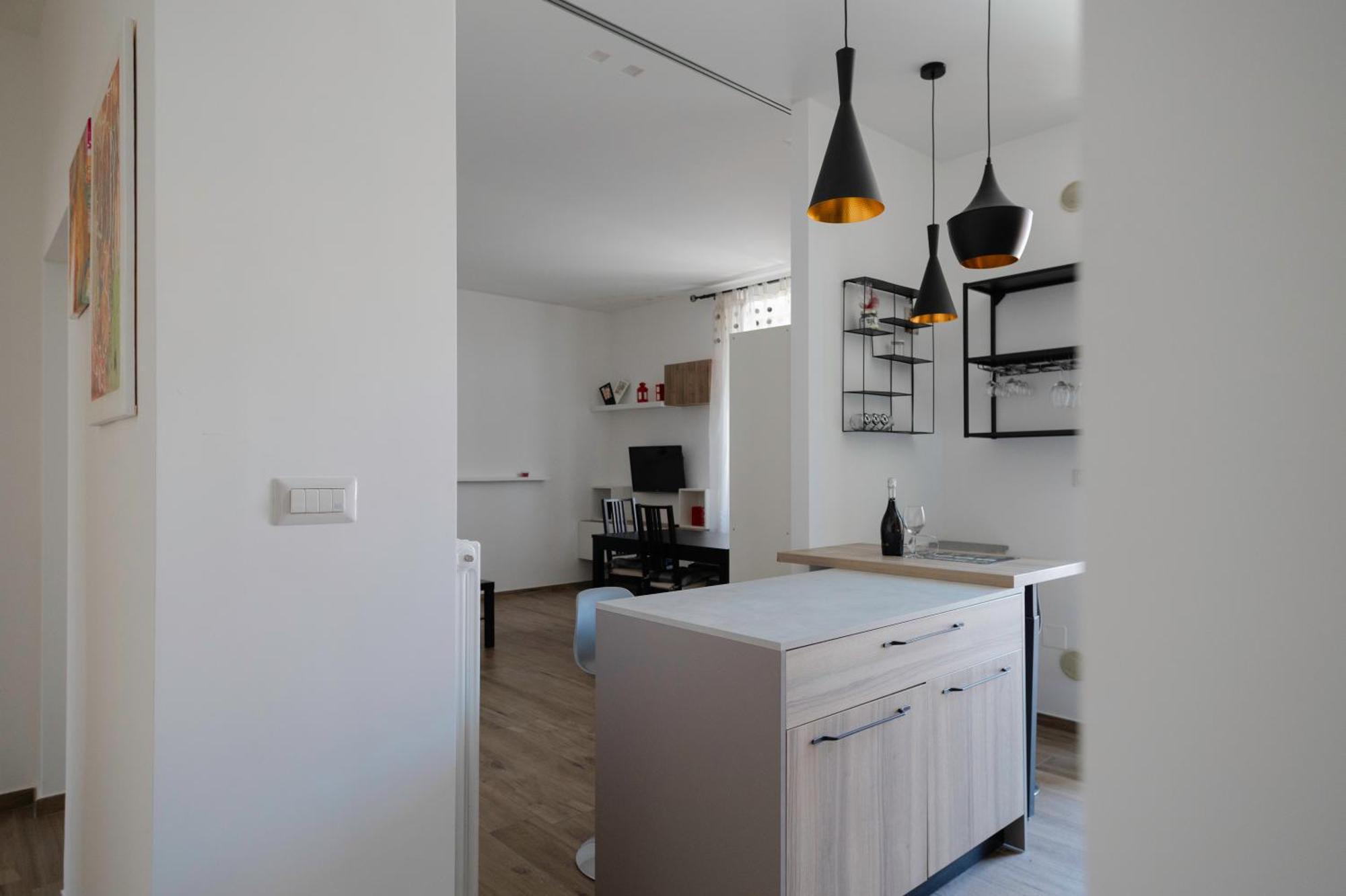 Sunrise Waterfront - Central Apartment With Sea View Balcony - Molfetta Buitenkant foto